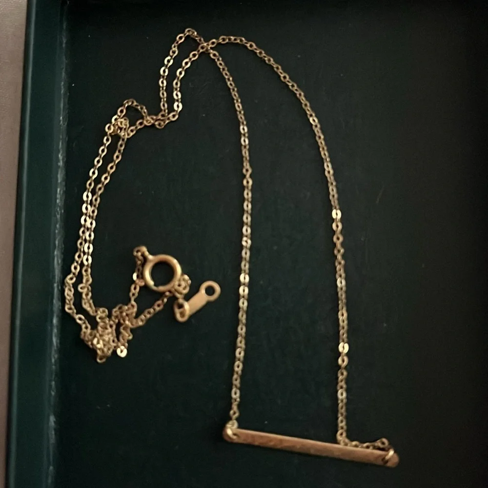 Delicate necklace - Picture 2 of 3